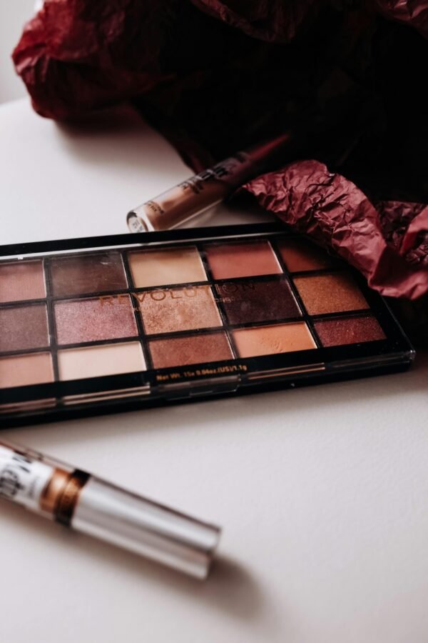 Palette fards « Desert Nudes » 12 teintes